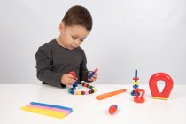 FIRST EXPERIMENT MAGNETISM KIT