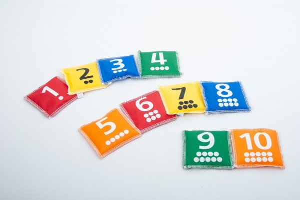NUMBER & DOT BEAN BAGS