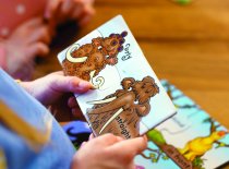 DINOSAUR OPPOSITES ACTIVITY PUZZLE